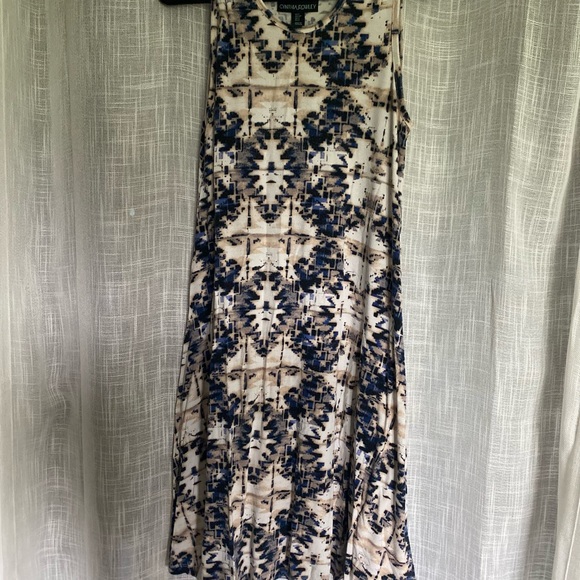 Cynthia Rowley Navy and Cream Maxi Dress - Picture 1 of 2